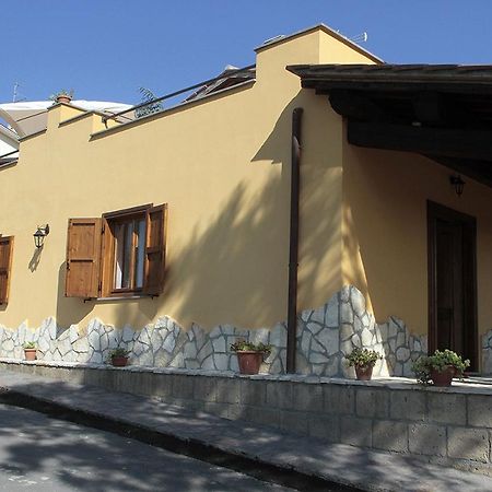 Agriturismo Vallesessanta Grotte di Castro ภายนอก รูปภาพ